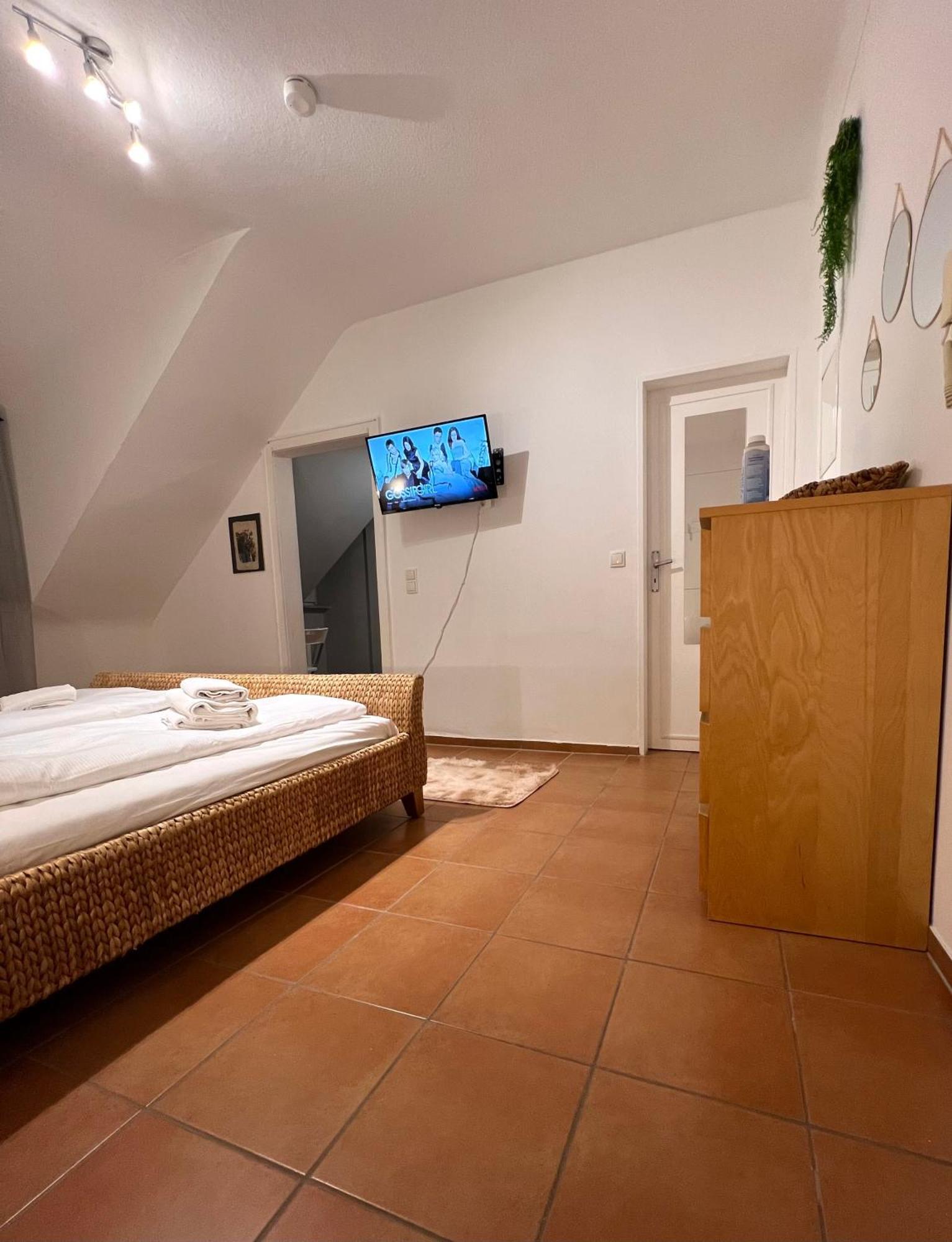 Stadtoase Wohnung Nahe Hauptbahnhof โคเบลนซ์ ภายนอก รูปภาพ