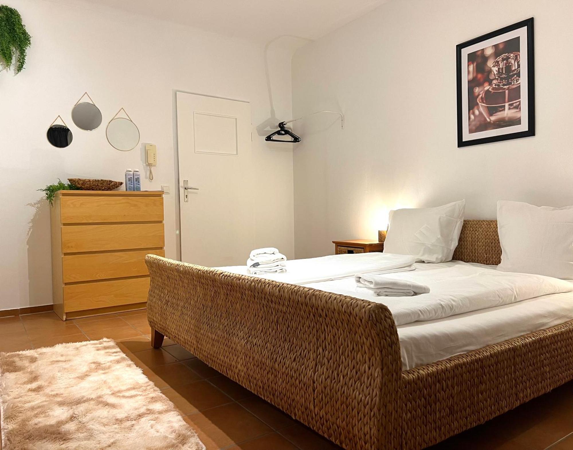 Stadtoase Wohnung Nahe Hauptbahnhof โคเบลนซ์ ภายนอก รูปภาพ